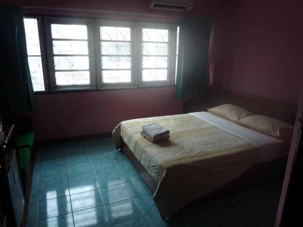 Marina Inn Pattaya Rom bilde