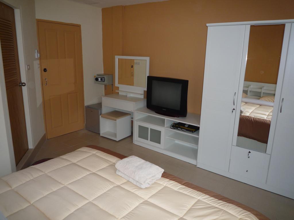 Marina Inn Pattaya Rom bilde